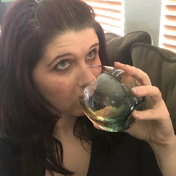 Meet your Posher, Jamie - Picture 2 of 2